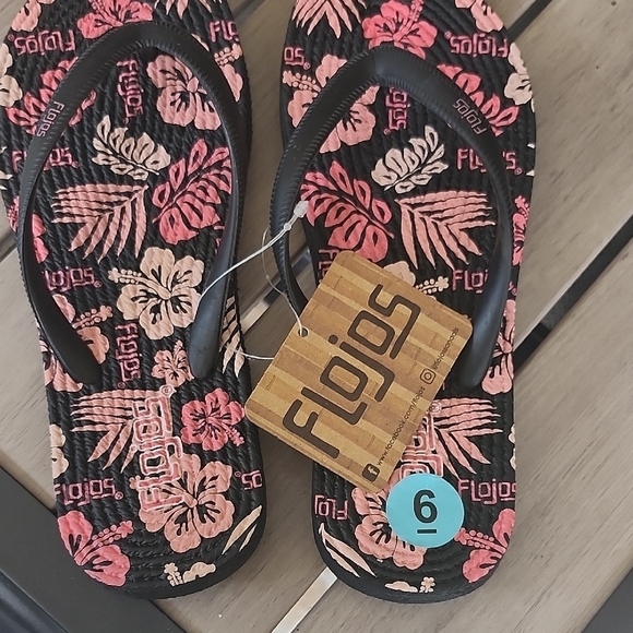 Flip Flops Flojos Floral Patterned - Picture 3 of 7